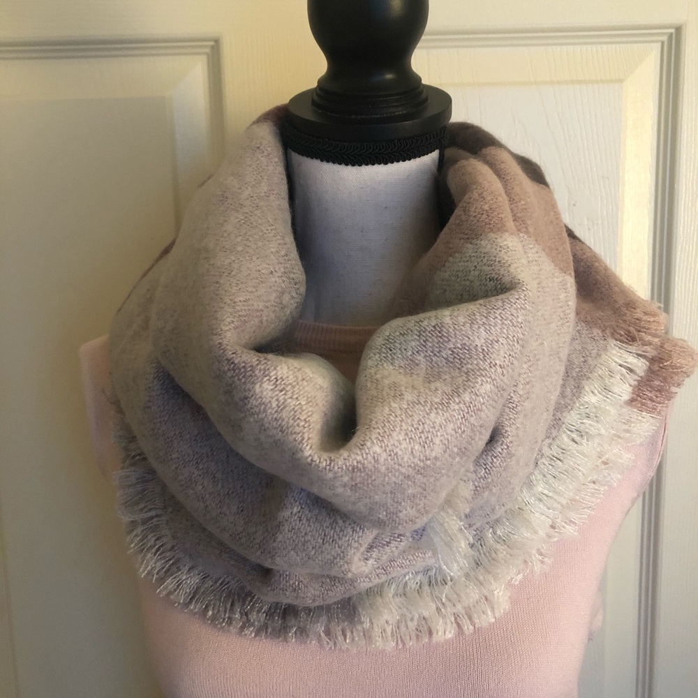 🎉HP🎉[Express] Oversized Blanket Scarf - Picture 6 of 7